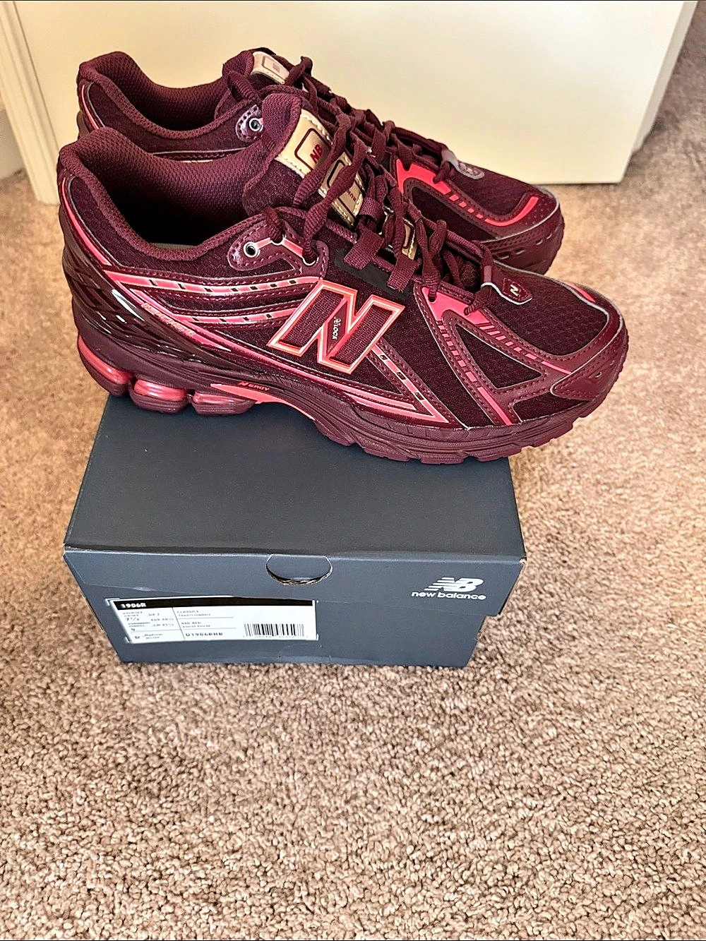 New Balance 2002R Burgundy & Pink Athletic Sneakers Like New